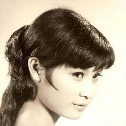 人在边缘林雪萍