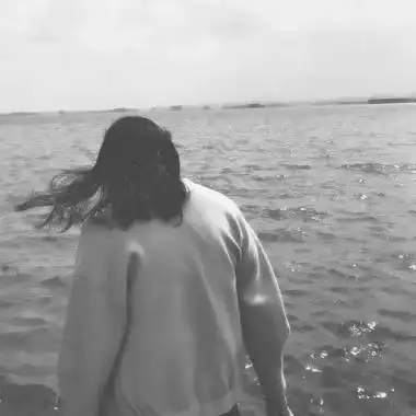 情头一男一女高冷背影,情侣头像图片