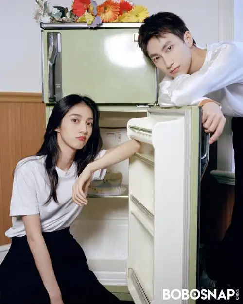 万鹏x俞彬bobosnap封面