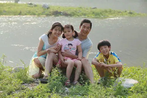 《养父》张国立倾情演绎,看一集哭两集.好剧!