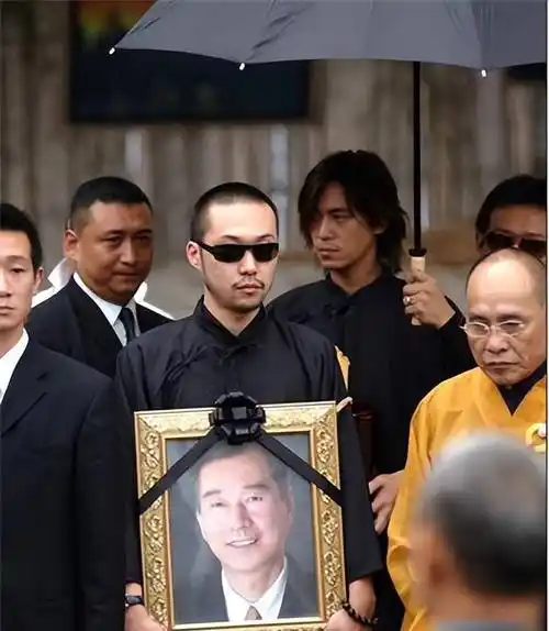 台湾竹联帮大佬陈启礼:我宁愿被大陆管着,也不让台湾被外人拿走_帮派