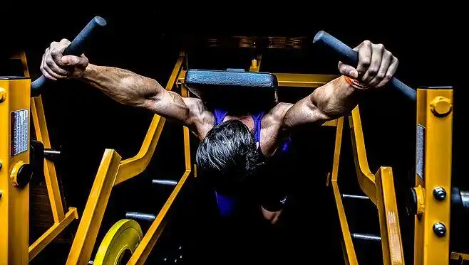 健身房 运动 健身达人 减肥 正能量 运动器材 肌肉 腹肌 锻炼 高清