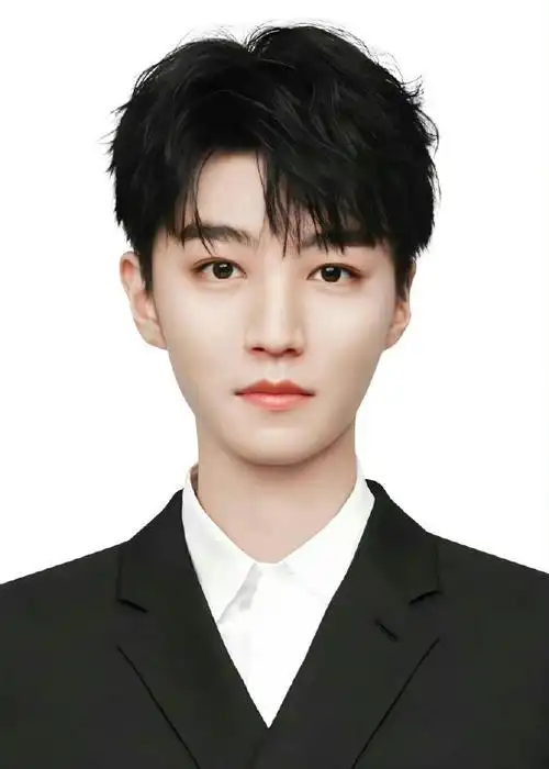 王俊凯|适合放在钱包里的男友证件照