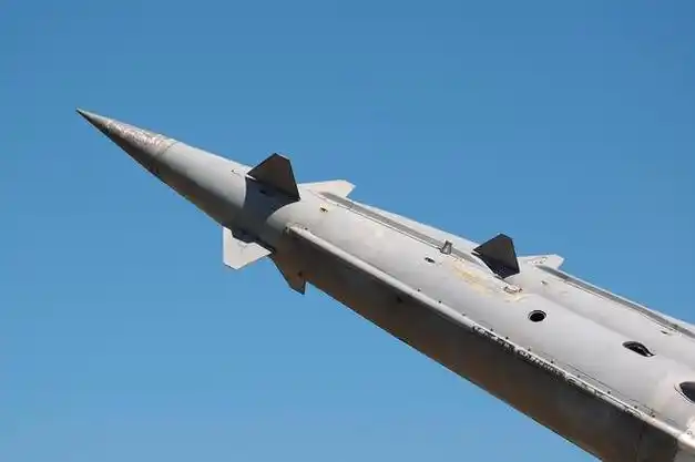 伊朗对外展示高超音速导弹最大速度15马赫技术从哪里来的