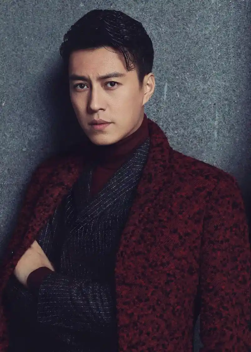 花一样美好的男子!靳东实在太帅了