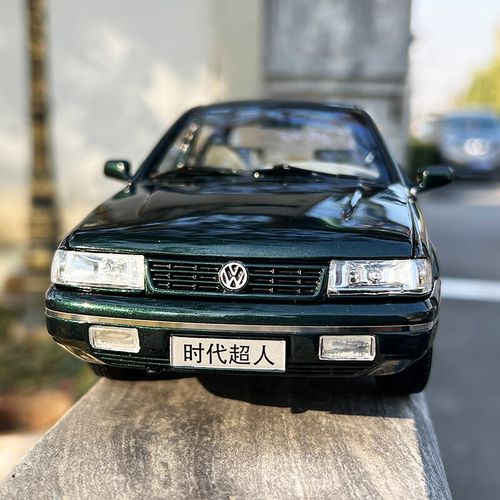 joymine1:18原厂汽车模型 上海大众桑塔纳2000 时代超人 送长辈 领导