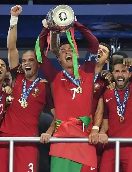 盘点历届欧洲杯有两个国家夺冠次数并列第一