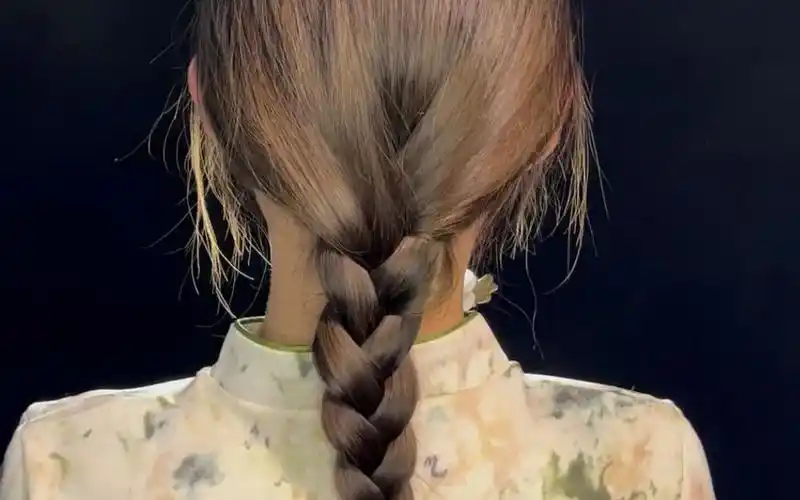 旗袍发型两种麻花辫的挽法