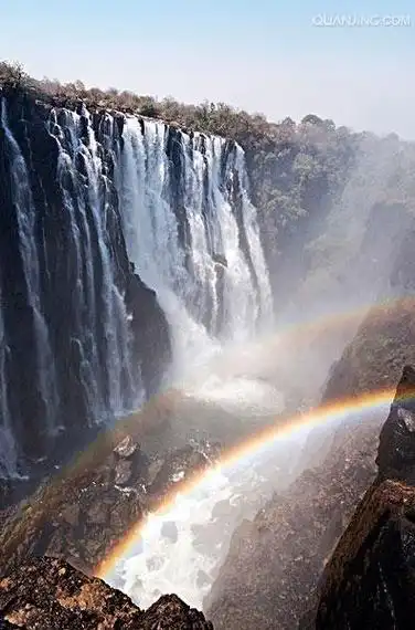 data-lemmaid="9258173">井冈山水口 /a>彩虹瀑布,是 a target="