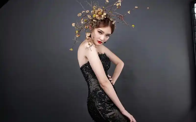 黑色蕾丝连衣裙的女孩,化妆,嘴唇,花卉,艺术图片 壁纸 - 1920x1200