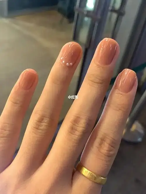 美甲颜色(美甲颜色搭配)_大全-幸福起航