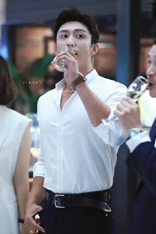 百年灵品牌代言人黄景瑜##黄景瑜济南活动