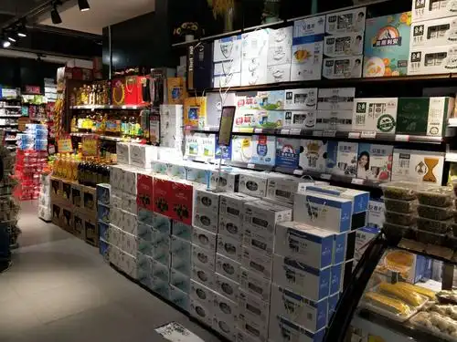 牛奶陈列非常有气势