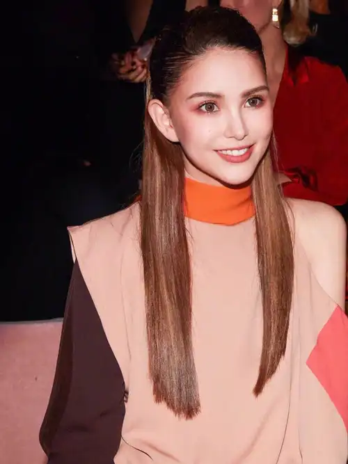 原创生完二胎的昆凌瘦成排骨精杰伦的儿子小小周萌翻了