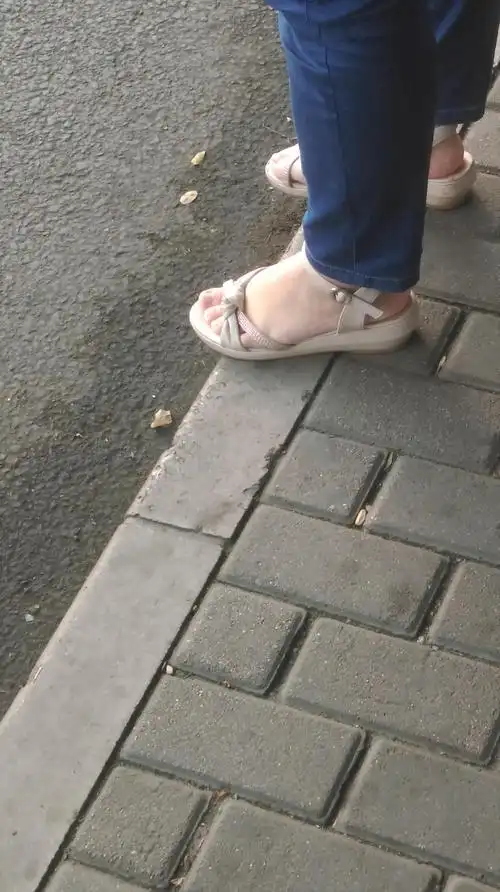 街拍光脚凉鞋-2015