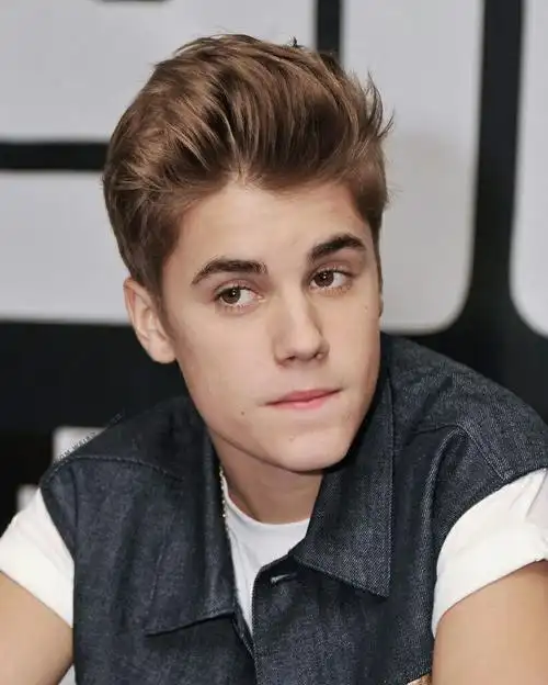 有没有一些贾斯汀比伯颜值巅峰图片推荐呢?