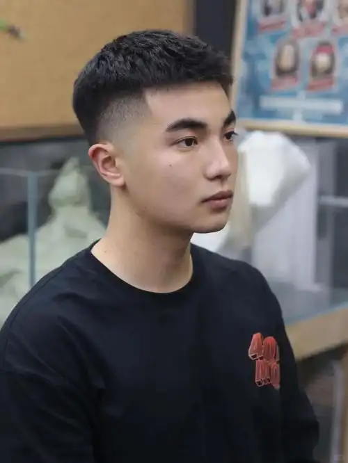 越剪越帅气的3款男生发型,无论什么年龄,剪完尽显潮男范!