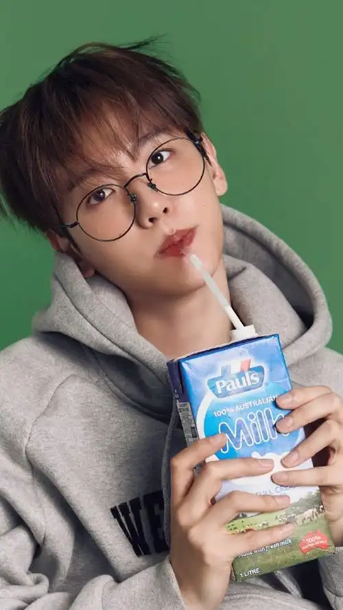 exo seasons greetings相关【边伯贤】@baekhyunee77815边甜甜