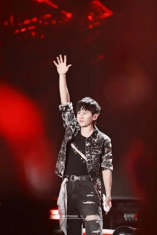 张杰未live曜北斗巡回演唱会##张杰扬州音乐节