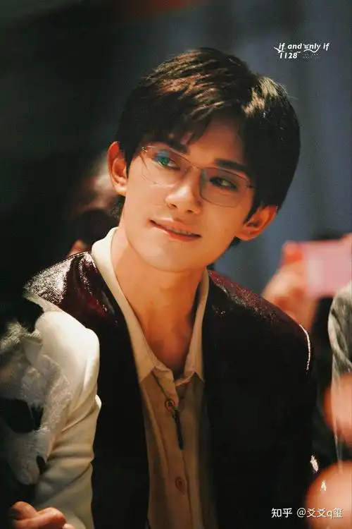 易烊千玺的笑容有什么特点