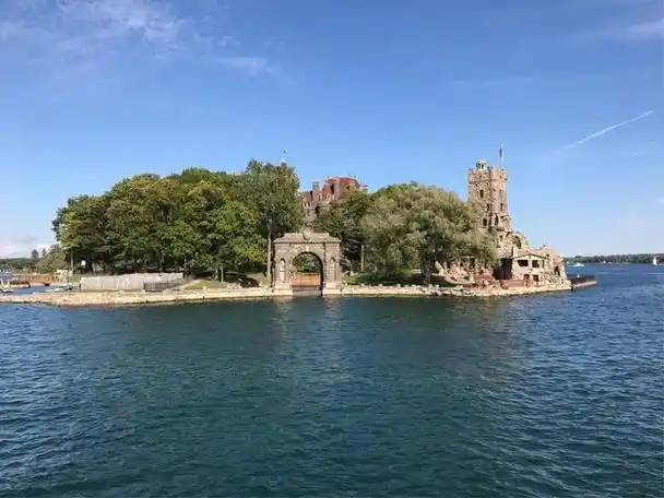 湖心小岛怎么画,只要掌握这几个步骤,就能达到目的