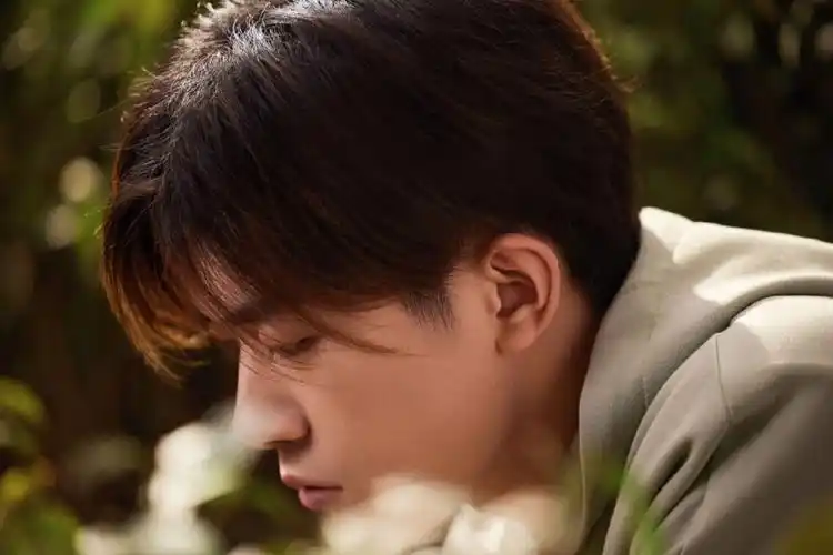 帅气侧颜#全世界最好的易烊千玺  #侧颜