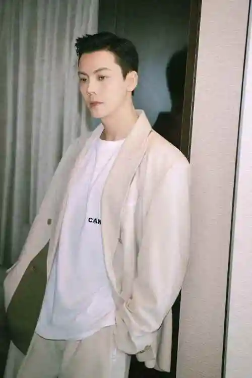 陈伟霆金丝眼镜 霸总舒适圈##戴金丝眼镜的陈伟霆##陈伟霆演霸总