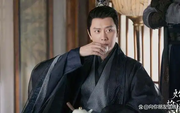 很多观众人开始看剧的时候,都对40多岁的男主角冯绍峰在古装剧中的