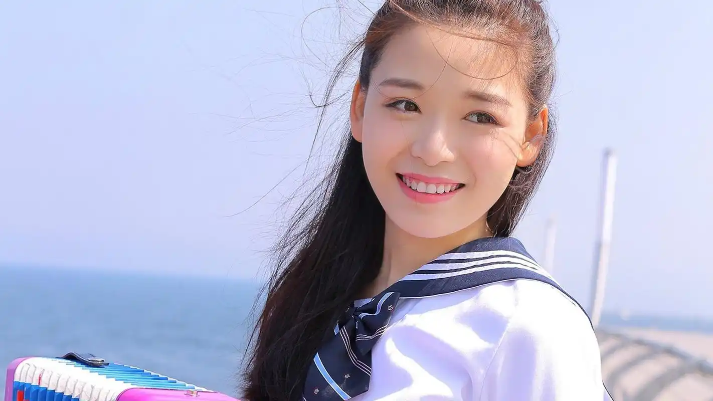 美女清纯阳光可爱美女模特壁纸