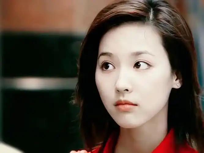 吴佳尼:马景涛前妻,两人相差21岁,北舞校花离婚后事业难上颠覆