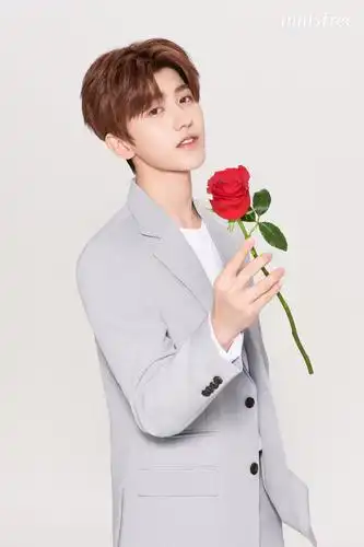 「2019」蔡徐坤cxk物料行程照片记录