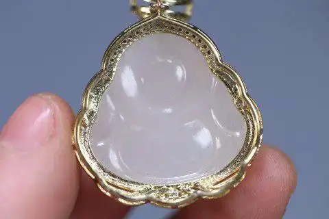 旧藏和田玉包18k金弥勒佛吊坠