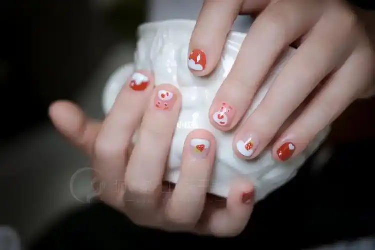 儿童手绘美甲