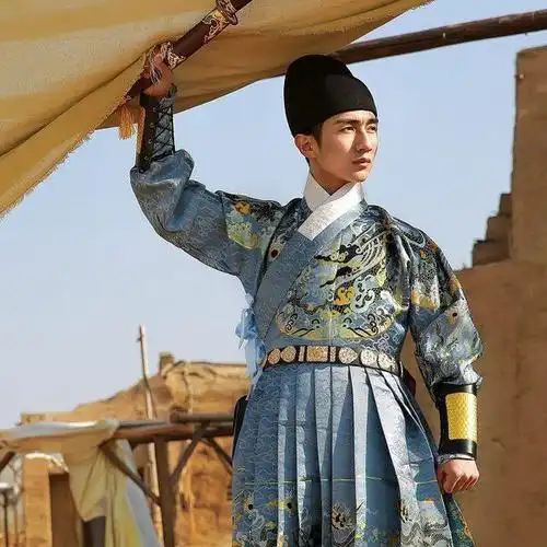 明代服饰之中都百褶裙特点