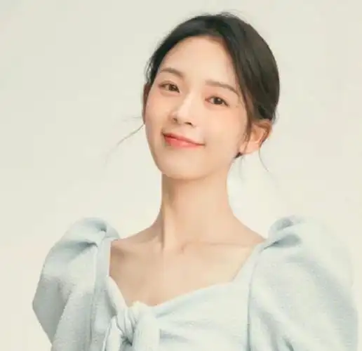 唐人从以前的巅峰时期,到现在陈瑶和古力娜扎接连出走,真的挺让人唏嘘