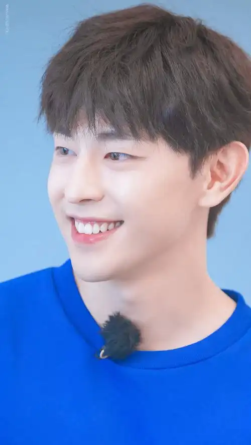 98190298  #邓伦#  你是世间最可爱的小星星8215