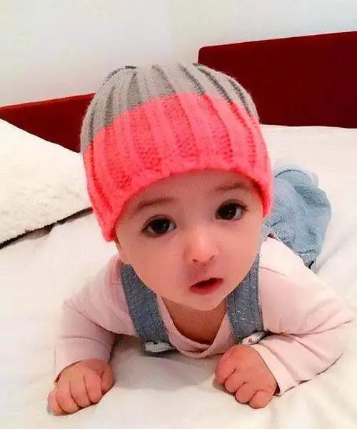 原创最美宝宝刚出生一周靠颜值征服网友像在娘胎里整过容