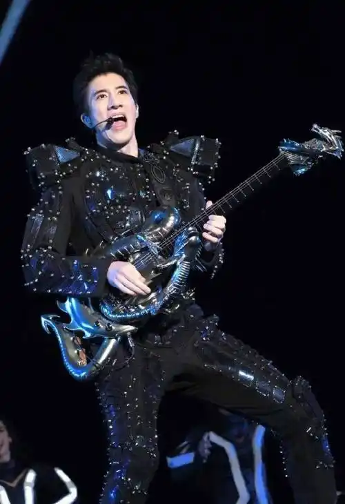 王力宏将于下月28日复出,赴赌城开演唱会,称只有一个观众也要唱