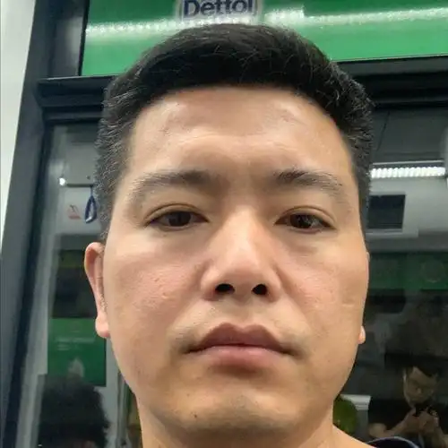 超帅笑大叔资料照片_广东深圳征婚交友_我主良缘