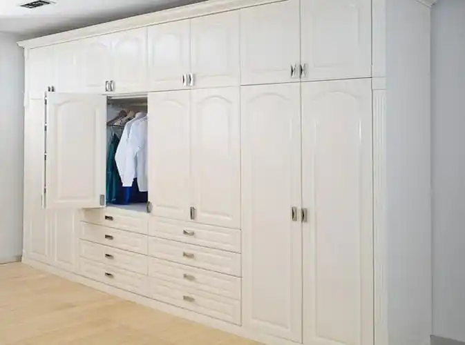 波森宫平开门衣柜效果图 唯美公主气质