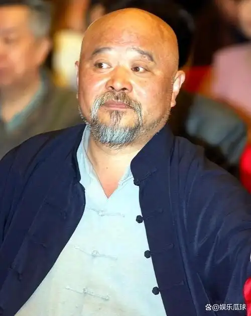 不顾医生劝阻每天2包烟顿顿8两白酒的演员李琦现在过得怎样