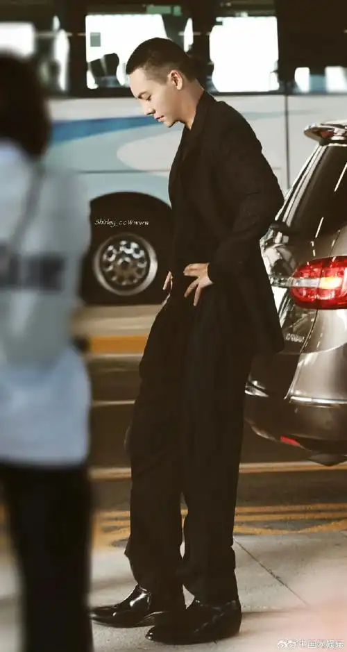 陈伟霆这个身材应该有镜头吧