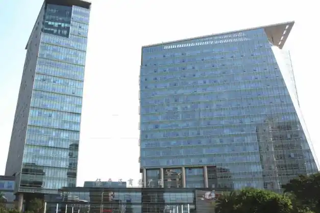 新世纪商贸大厦