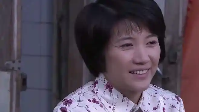 满秋:满满考上大学,立本终于向满秋求婚,不料她却慌忙逃离!