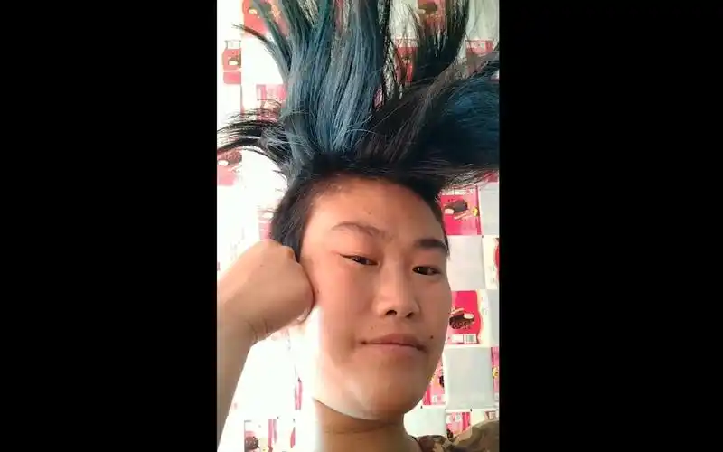 【土味角虫】435 你这发型实属是有些任性了,头上长了个菠萝?