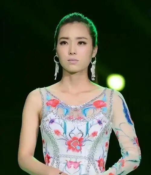 刀郎不再隐藏,公开与云朵的真实关系,原来我们都被骗了!