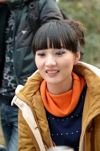 青春美女(抓拍的大头照)