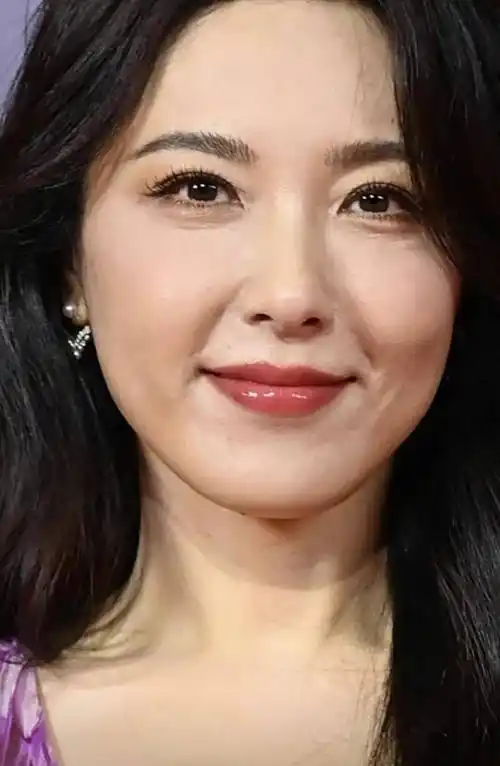 女星怼脸拍也不过如此,跟素人没区别_感觉_皮肤_状态