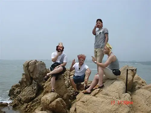 求大神哥给弄个搞笑图片.最好是唐僧四人的头换上,,谢谢了