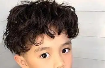 小孩锡纸烫发型图片男童烫头发最潮图片2020